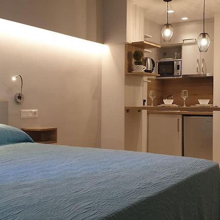 Stylish Studio Near Athens Hilton, Self Check-In! Экстерьер фото
